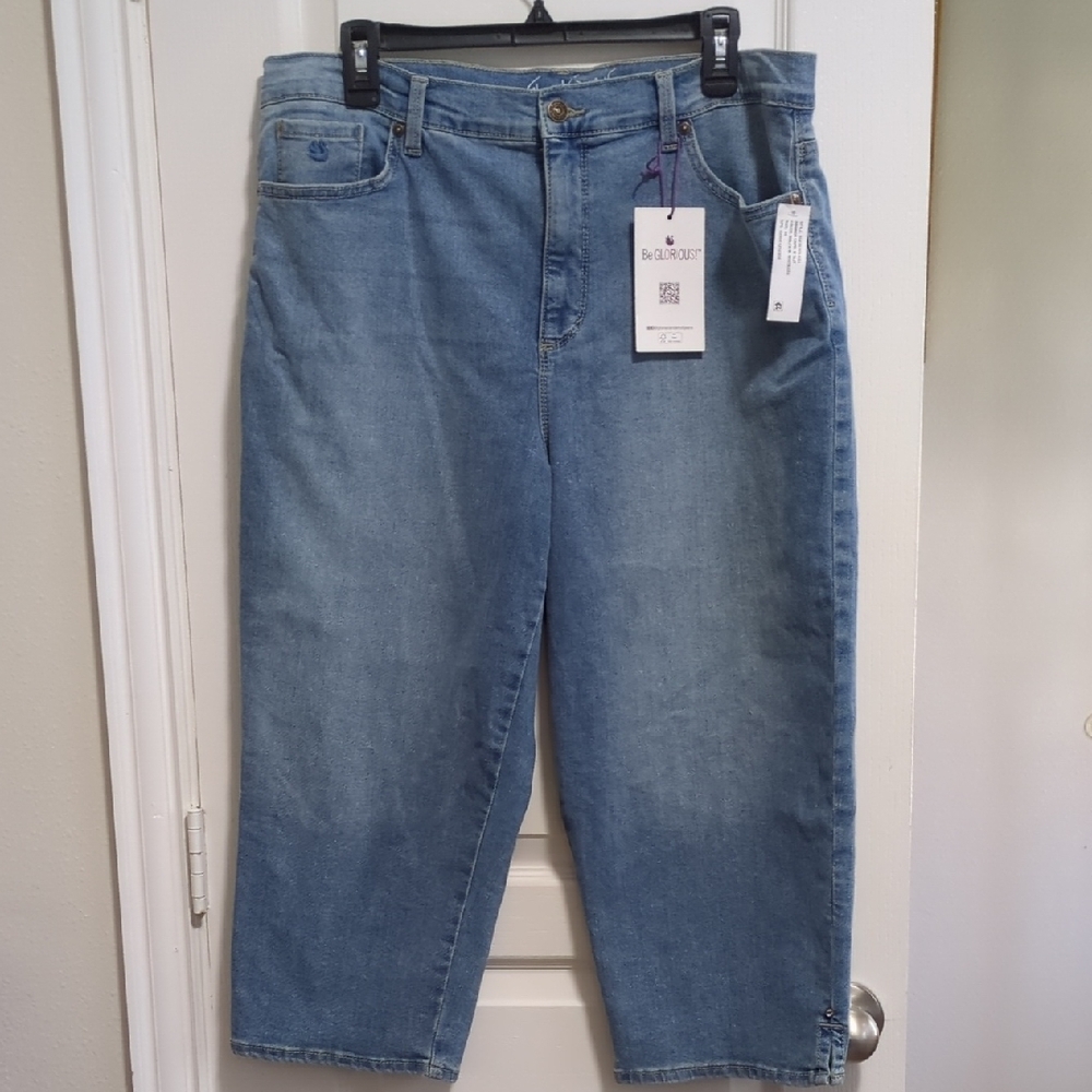 GV Amanda Jean Capris With Slimming Panel Size 16